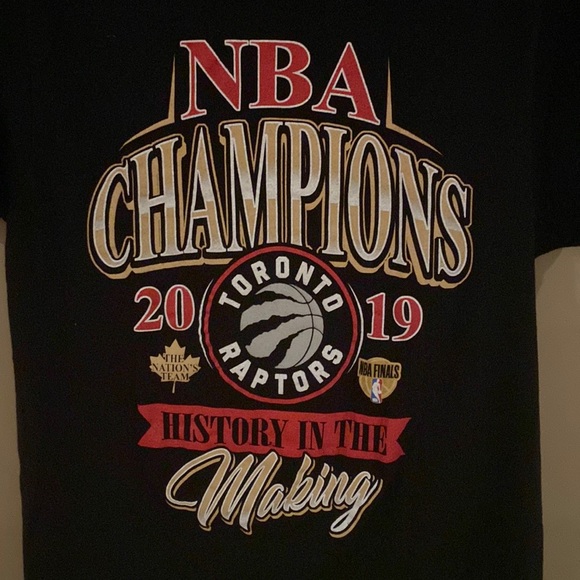 Toronto Raptors NBA CHAMPIONS 2019 Short Sleeve Graphic T-Shirt - Picture 2 of 3
